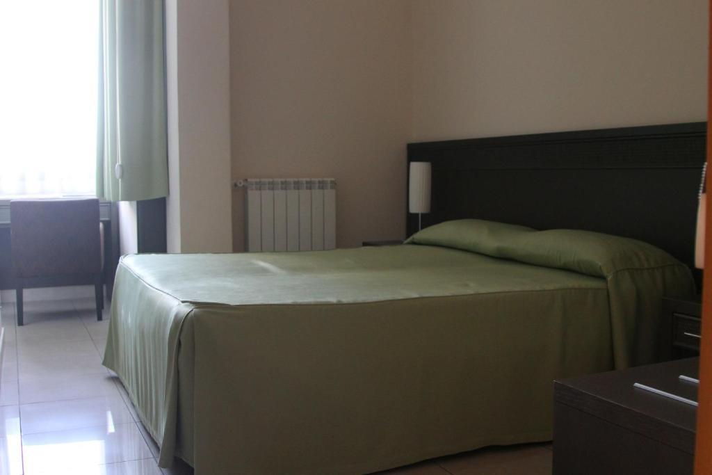 Bed and Breakfast La Terrazza Ачи Костелло Номер фото