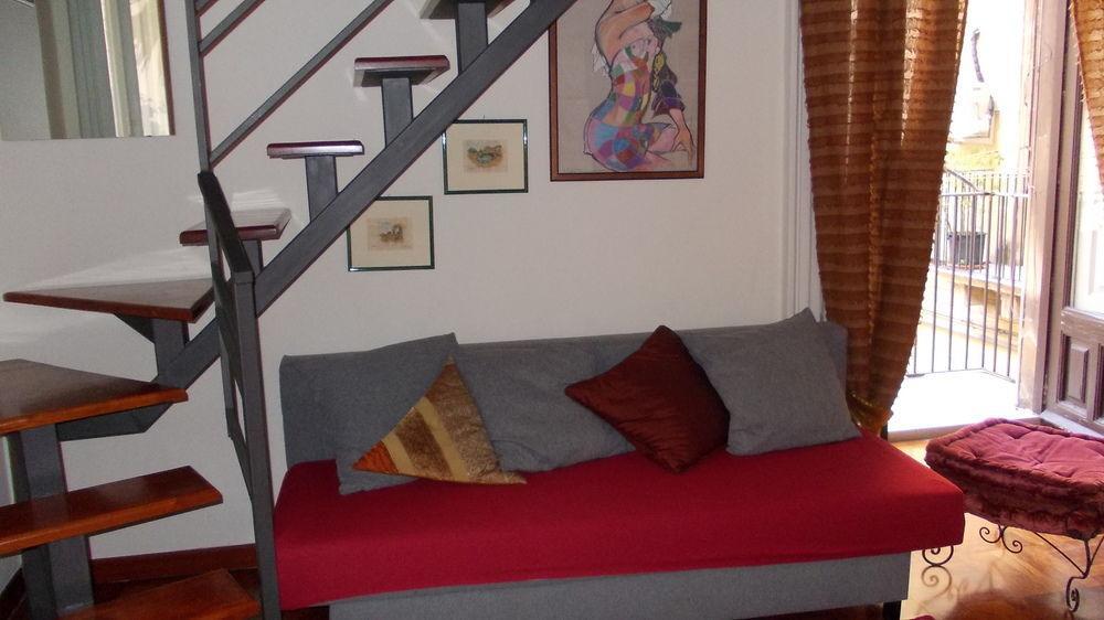 Bed and Breakfast La Terrazza Ачи Костелло Экстерьер фото